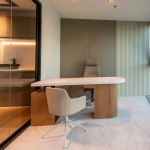 interior fitting contractor